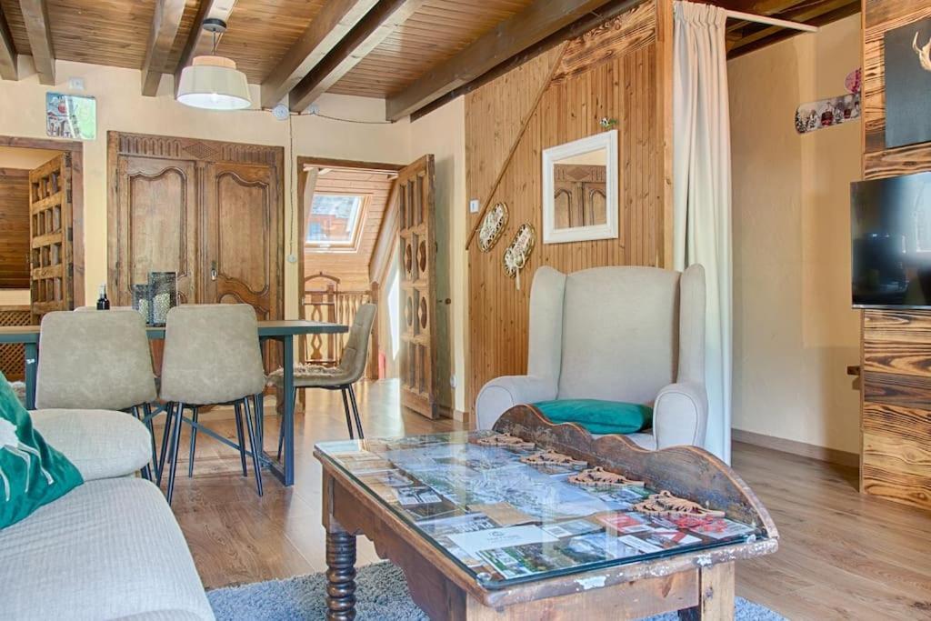 Ferienwohnung Saplan Real Estate Casa Izadi Bossost Exterior foto
